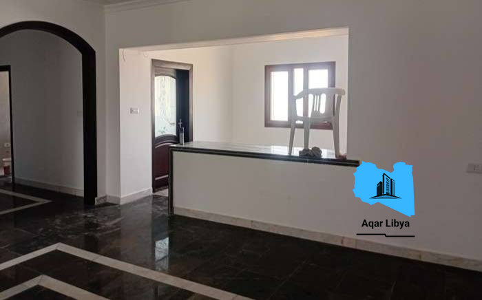 صورة لـ فيلا للبيع ثلاث طوابق ولي العهد